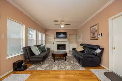 303 Welford Lane, Highlands, TX 77562 - Photo 17