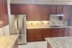 1230 Martinez Ct, Friendswood, TX 77546 - Photo 7
