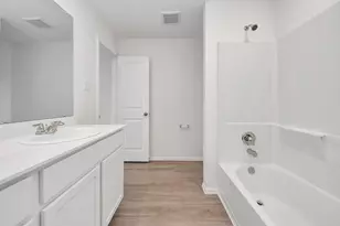 9010 Estes Lks Dr, Baytown, TX 77521 - Photo 25