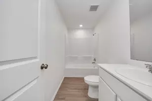 9010 Estes Lks Dr, Baytown, TX 77521 - Photo 15