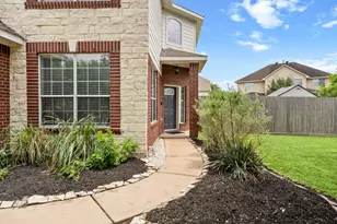 464 Magnolia Crossing, League City, TX 77573 - Photo 3