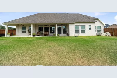 305 Champions Court, El Campo, TX 77437 - Photo 43