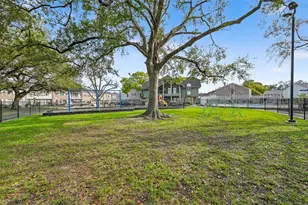6351 Briar Rose Dr, Houston, TX 77057 - Photo 33