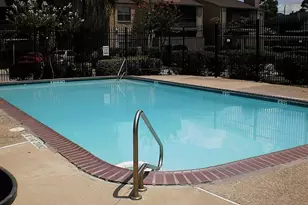 10555 Turtlewood Ct, Houston, TX 77072 - Photo 3