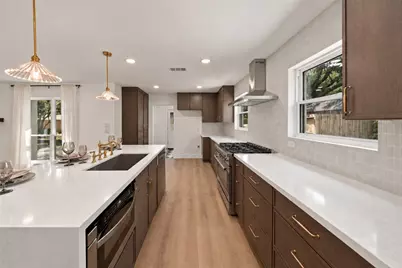 10111 Kerrwood Lane, Houston, TX 77080 - Photo 3