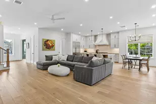 1030 Chamboard Ln, Houston, TX 77018 - Photo 17
