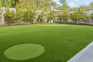 1030 Chamboard Ln, Houston, TX 77018 - Photo 25