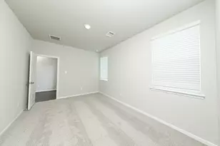 2110 Creole Crk Ln, Houston, TX 77090 - Photo 9