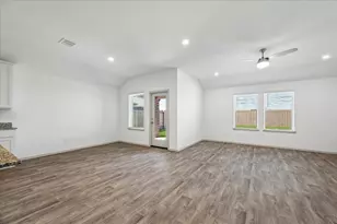 3505 Rockefeller Rd, Texas City, TX 77591 - Photo 5