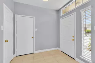 12210 Rolbury Ln, Houston, TX 77066 - Photo 5