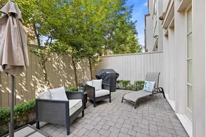 1202 Wynden Commons Lane, Houston, TX 77056 - Photo 35