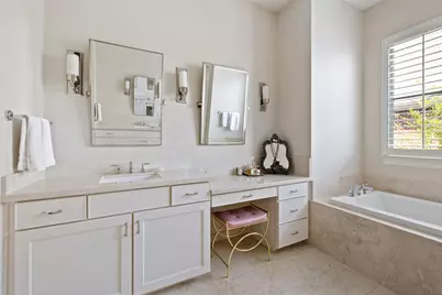 1202 Wynden Commons Lane, Houston, TX 77056 - Photo 21