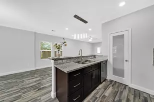 4732 Carmen St, Houston, TX 77033 - Photo 13