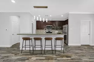 4732 Carmen St, Houston, TX 77033 - Photo 9