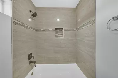4732 Carmen Street #B, Houston, TX 77033 - Photo 13