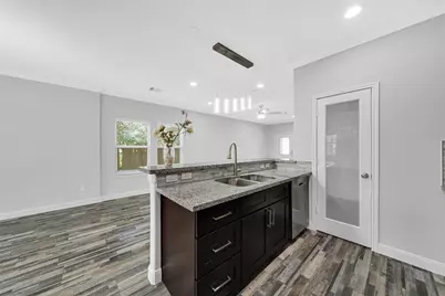 4732 Carmen Street #B, Houston, TX 77033 - Photo 13