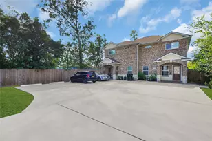 4732 Carmen St, Houston, TX 77033 - Photo 3