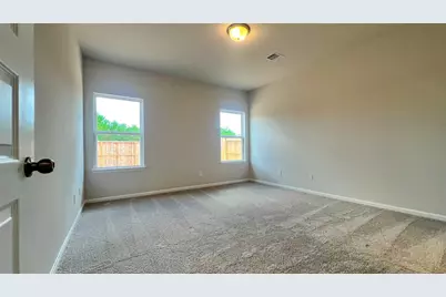 623 Woodhaven Lakes Drive, La Marque, TX 77568 - Photo 7