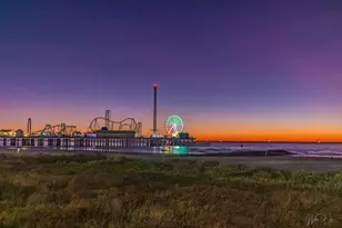 801 E Beach Dr, Galveston, TX 77550 - Photo 3