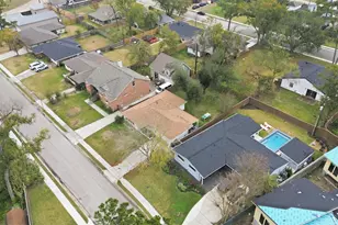 6023 Pineshade Ln, Houston, TX 77008 - Photo 15