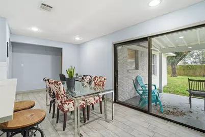 6023 Pineshade Lane, Houston, TX 77008 - Photo 9