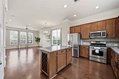 10702 Clearview Villa Place, Houston, TX 77025 - Photo 5