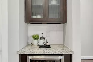 351 W 26th St, Houston, TX 77008 - Photo 23