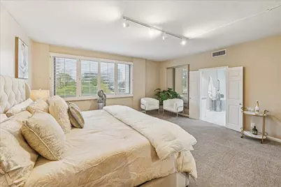 49 Briar Hollow Lane #505, Houston, TX 77027 - Photo 23