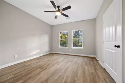 307 Grand View, Huntsville, TX 77340 - Photo 37