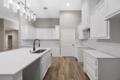 307 Grand View, Huntsville, TX 77340 - Photo 19