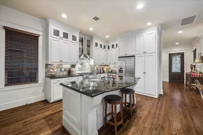 809 W 9th Street, Houston, TX 77007 - Photo 13