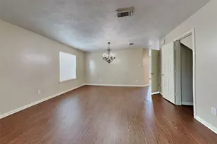 9031 Ferndale View Dr, Houston, TX 77064 - Photo 5