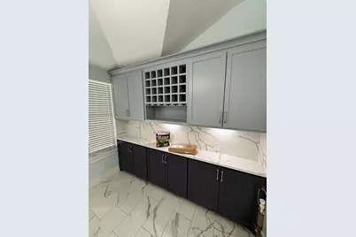5715 Belarbor Street, Houston, TX 77033 - Photo 5