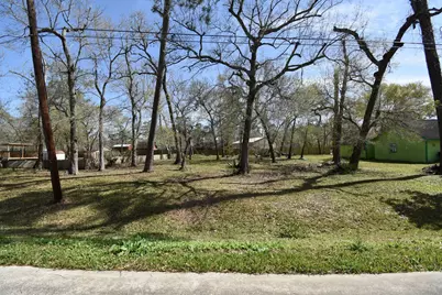 1510 Pine Grove Drive, Dickinson, TX 77539 - Photo 19