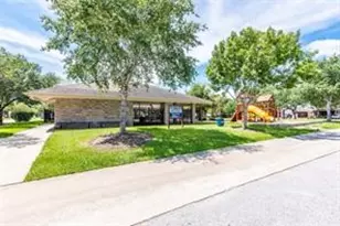 1835 Oak Ridge Dr, Kemah, TX 77565 - Photo 19