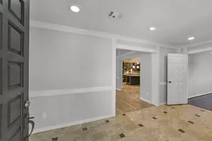 5147 Beechnut St, Houston, TX 77096 - Photo 3