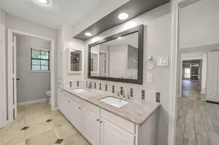 5147 Beechnut St, Houston, TX 77096 - Photo 11