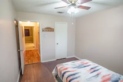 103 Sunflower Street, Lake Jackson, TX 77566 - Photo 21