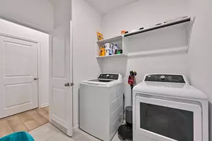 4827 Stoney Ter Trl, Baytown, TX 77521 - Photo 17