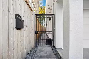 303 Birdsall St, Houston, TX 77007 - Photo 5