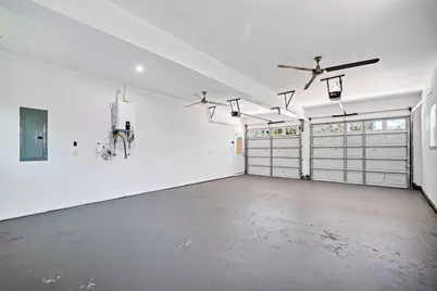 1338 Seaspray Court, Houston, TX 77008 - Photo 37