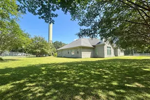 160 Black Forest Dr, Zavalla, TX 75980 - Photo 3