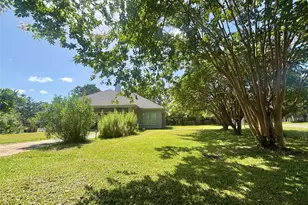 160 Black Forest Dr, Zavalla, TX 75980 - Photo 27