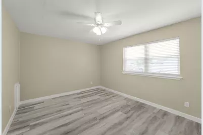4138 Club Valley Drive, Houston, TX 77082 - Photo 9