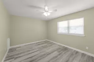 4138 Club Valley Dr, Houston, TX 77082 - Photo 9
