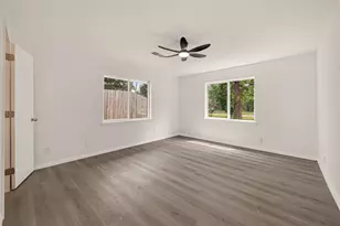 18219 Kings Lynn St, Webster, TX 77058 - Photo 23