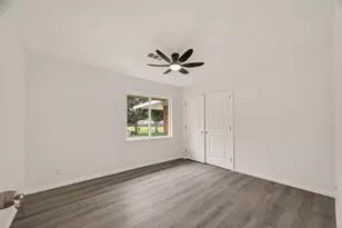 18219 Kings Lynn St, Webster, TX 77058 - Photo 15