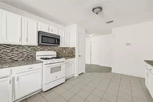 2415 Blackridge Rd, Houston, TX 77067 - Photo 11