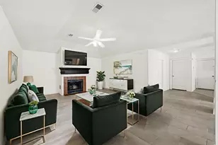 2415 Blackridge Rd, Houston, TX 77067 - Photo 3