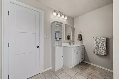 1005 W Clayton Street, Dayton, TX 77535 - Photo 23